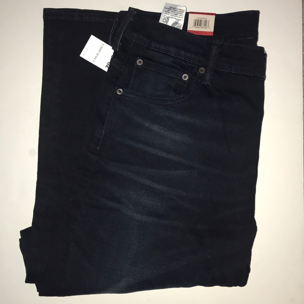 36/32 Levi’s Straight Leg Jeans